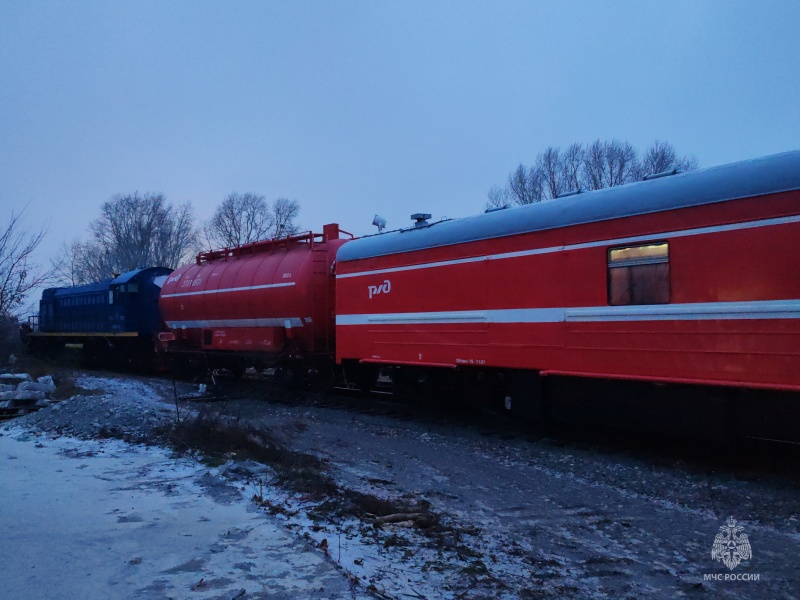 Ликвидация утреннего пожара в краевой столице в условиях штормового прогноза